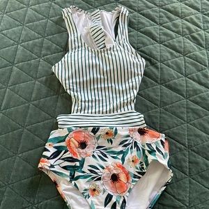 Like New Cupshe Swimsuit XS